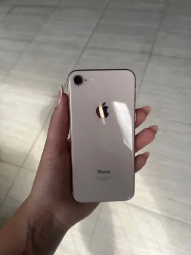 iPhone 8 Rose 