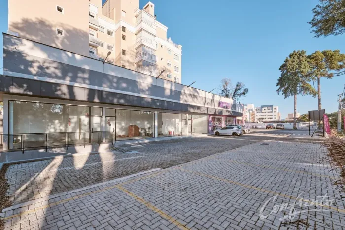 Loja Vila Izabel - Rua Tabajaras (01-04)