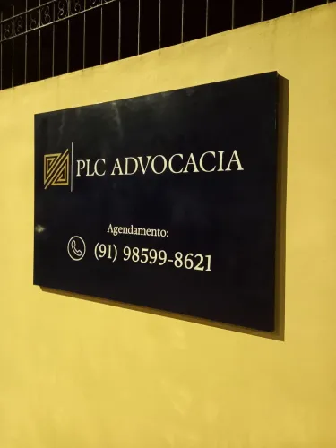 Placas em ACM, Lona, Vidro, Acrílico, telha trapezoidal. Letreiro caixa alta