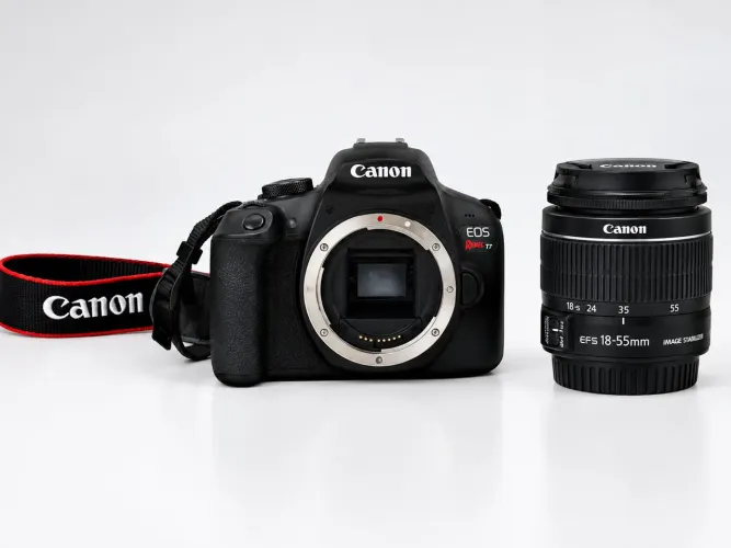 Canon T7 + lentes 18-55 e 55-250