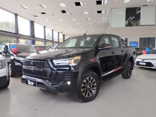Toyota Hilux CD Gr-s 4X4 2.8 TDI Dies. Aut. 2022