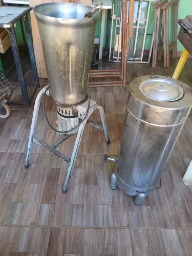 Liquidificador e cafeteira industrial 