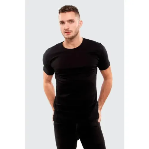 Camiseta Preta 100% Algodão Lisa Básica - Nova