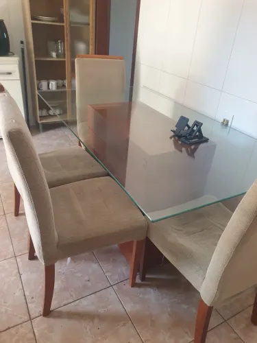 Mesa 6 cadeiras tampão de vidro