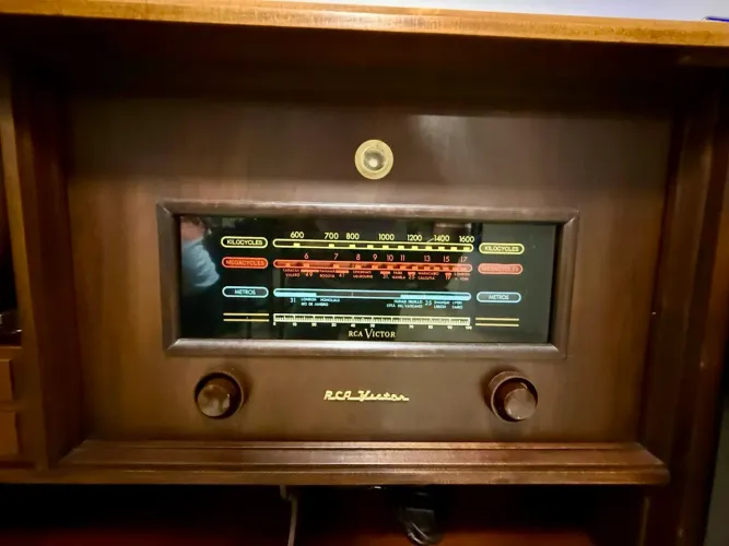 Rádio Vitrola RCA