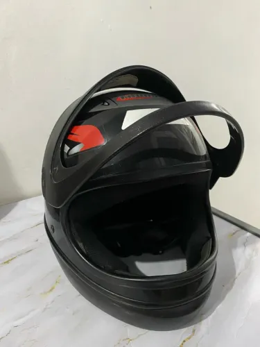 Capacete