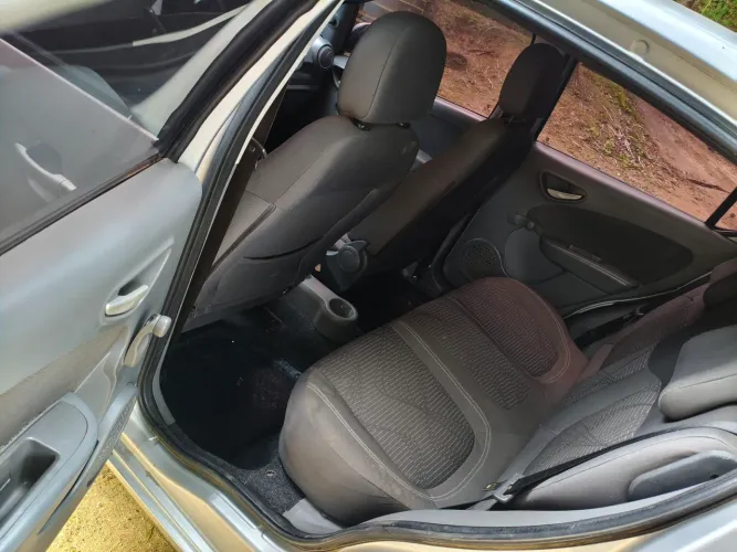 Fiat Palio Attractive 1.0 EVO Fire Flex 8V 5P 2013