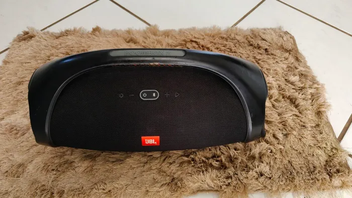 Vendo JBL boombox 2