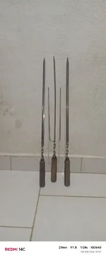 Espetos de aço para churrasco