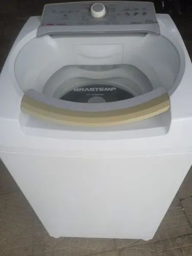 Vendo maquina de lavar roupa.