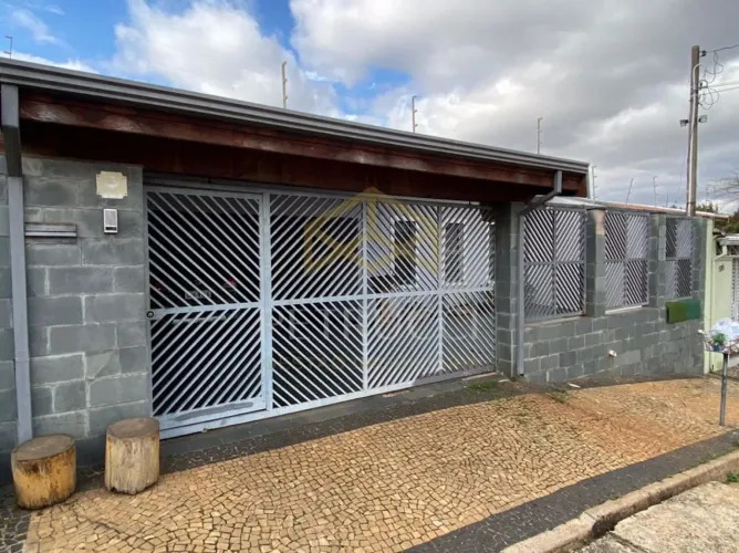 Casa com 4 dormitórios à venda, 159 m² por R$ 700.000,00 - Centro - Sumaré/SP
