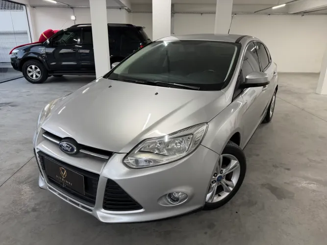 Ford Focus 1.6 S/1.6 SE Flex 16V 5P AUT 2015