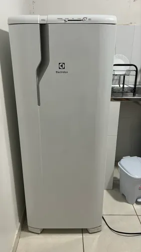 Geladeira electrolux