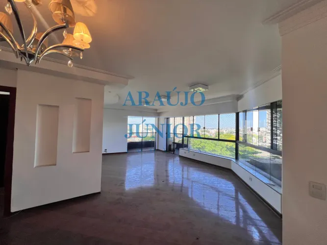 Excelente apartamento de alto padrão em prédio com elevador panorâmico no centro de Americ