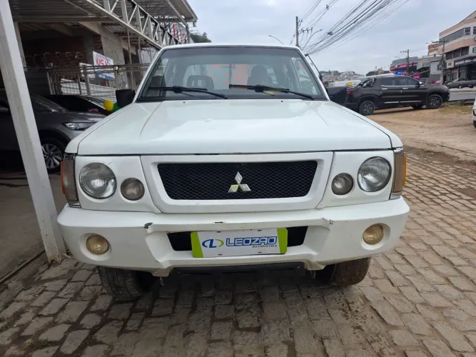 Mitsubishi L200 GL 2.5 4X4 CD Diesel 2006