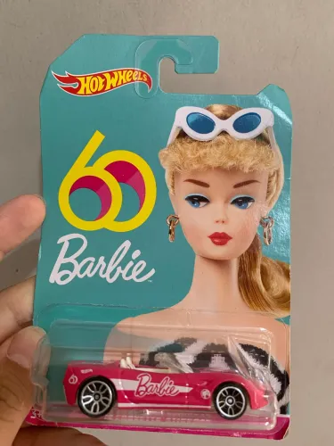 Hot Wheels Barbie 60 Anos - 14 Corvette Stingray (Lacrado)