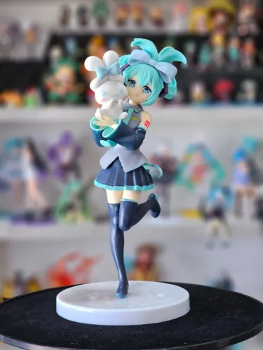 HATSUNE MIKU