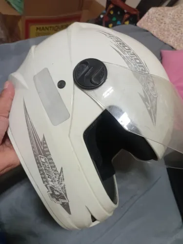 Capacete