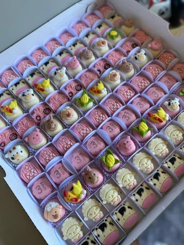 Brigadeiros personalizados de leite ninho 