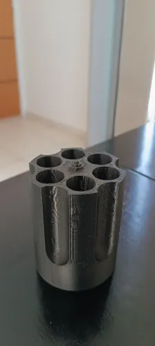 Porta-Canetas em formato de tambor de revólver