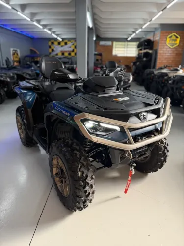 Quadriciclo Can am 1000cc LIMITED MAX 2025