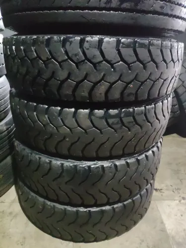 Pneu 275/295