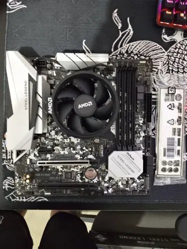 PLACA MÃE ASROCK B450M + PROCESSADOR RYZEN 5 5500