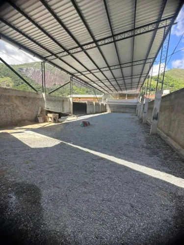Corrêas - Galpão com 340m2