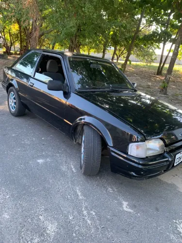 Ford Escort GL 1.6i / 1.6 (álcool) 1989