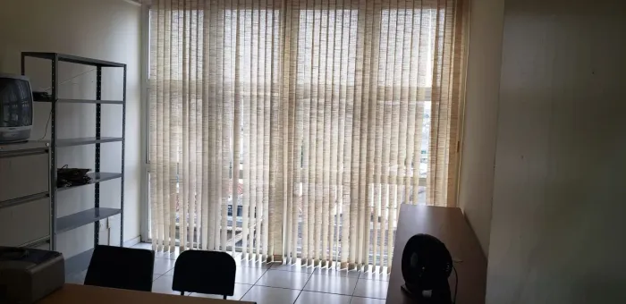 Sala comercial edifício caravelas