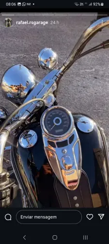 Harley davidson Heritage Softail. 