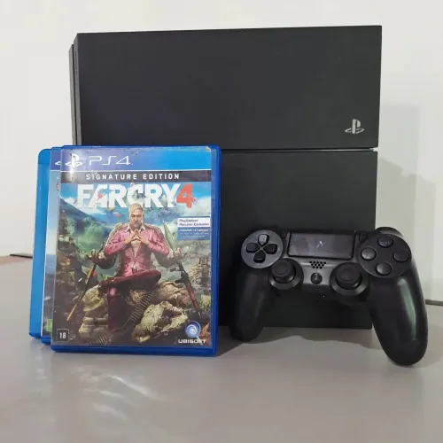 PS4 500GB + 3 jogos + 1 controle