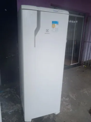 Geladeira Electrolux Frost Free 