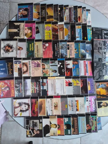 CDs originais - Pacote com 89. Ver descrição e fotos.