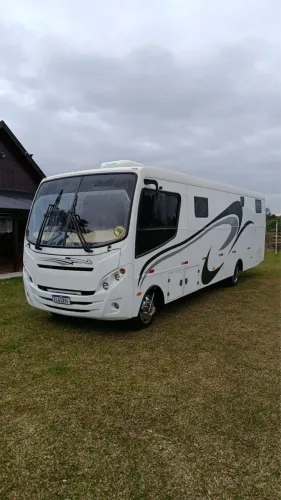 Ônibus casa motor