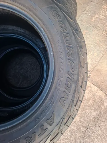Pneus usados 256/65/17 valor 250 todos eles
