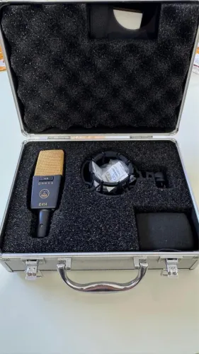 MICROFONE AKG C414 SEMINOVO
