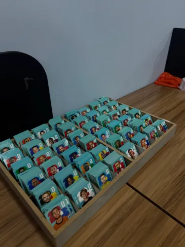 Lote 10.000 figurinhas da copa 2026