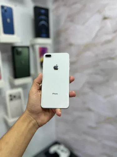 iPhone 8 Plus - 64GB ( Branco ) 