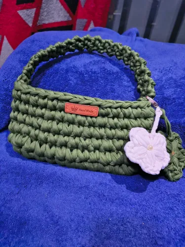 Bolsa de croche fio de malha