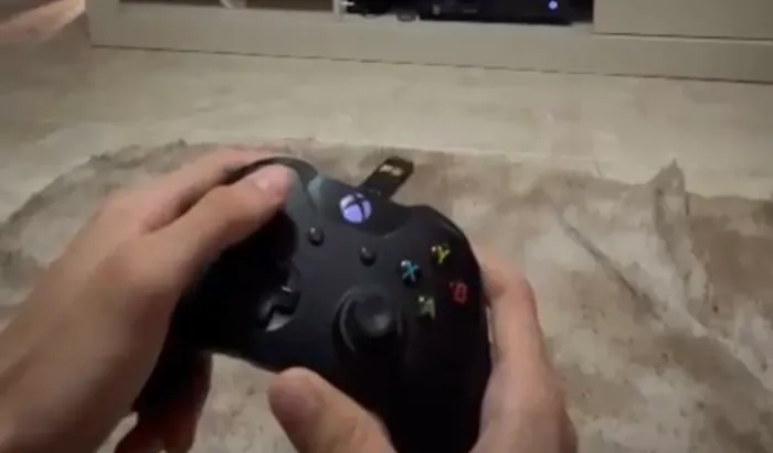 Vendo X-box One 1TB
