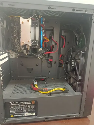 GABINETE CPU