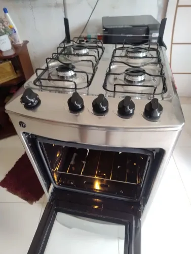 Fogão Consul inox Semi novo.
