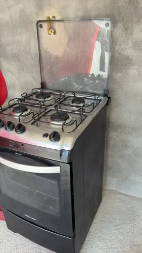 Vendo fogão eletrolux 4 bocas