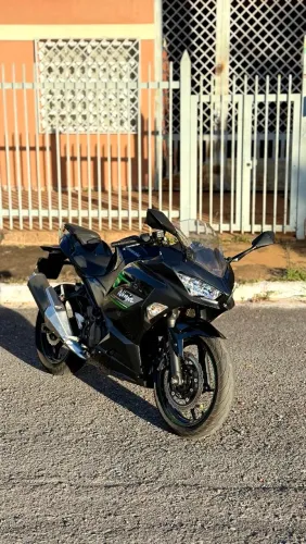 Moto ninja 400
