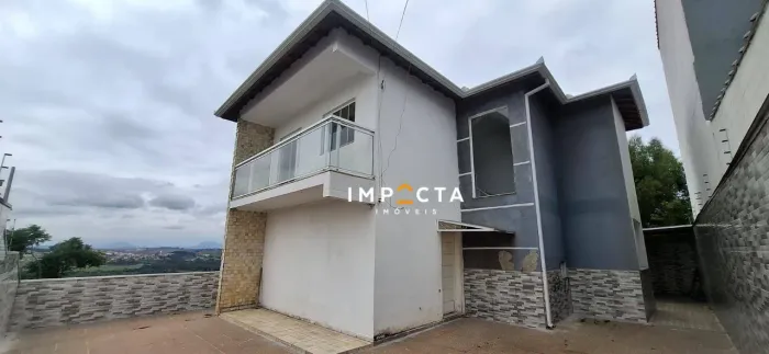 Casa com 3 dormitórios à venda, 156 m² por R$ 600.000,00 - Pão de Açúcar - Pouso Alegre/MG