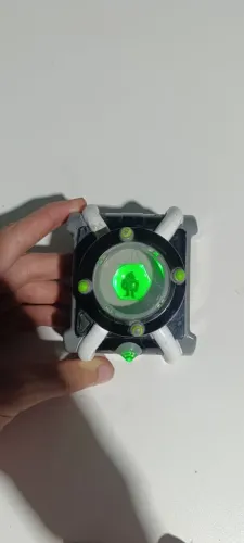Relógio Ben 10 deluxe raro