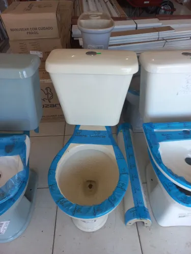 Vaso quadrado e acoplado 