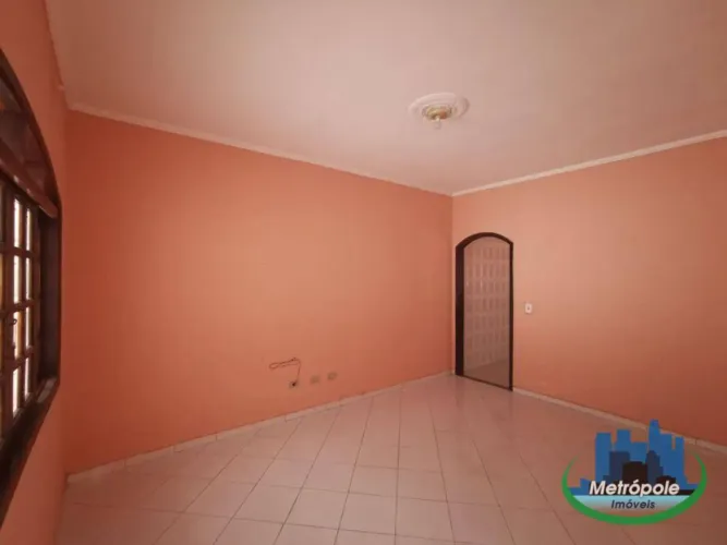 Casa com 2 dormitórios para alugar, 100 m² por R$ 2.600,01/mês - Cidade Martins - Guarulho