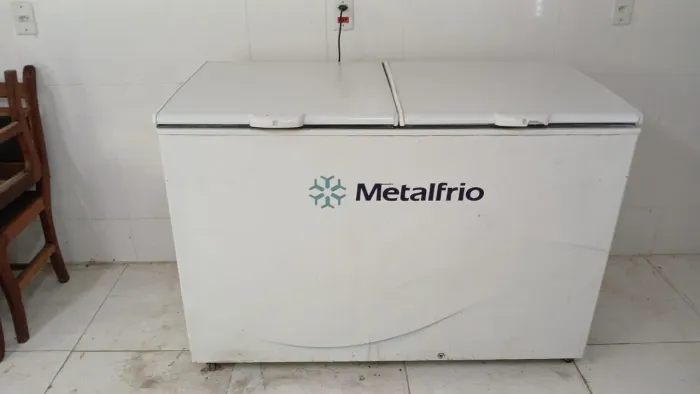 Freezer - 419 Litros - Perfeito estado